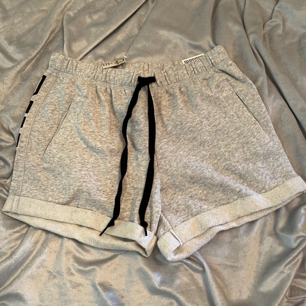 PINK BOYFRIEND SHORTS